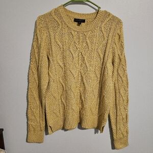 Banana Republic Cable Knit Sweater Women’s Medium Yellow Chunky Cozy Pullover